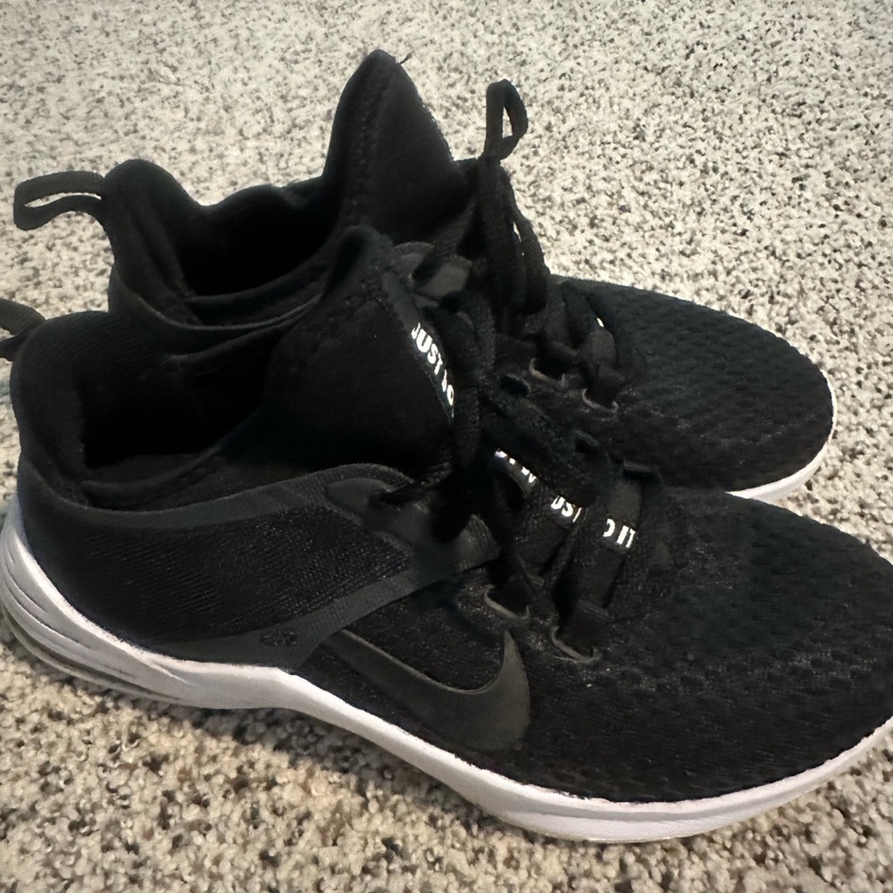 Nike Women’s Black Athletic Shoes size 6.5.